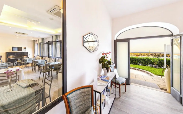 Hotiday Room Collection - Massa Lubrense