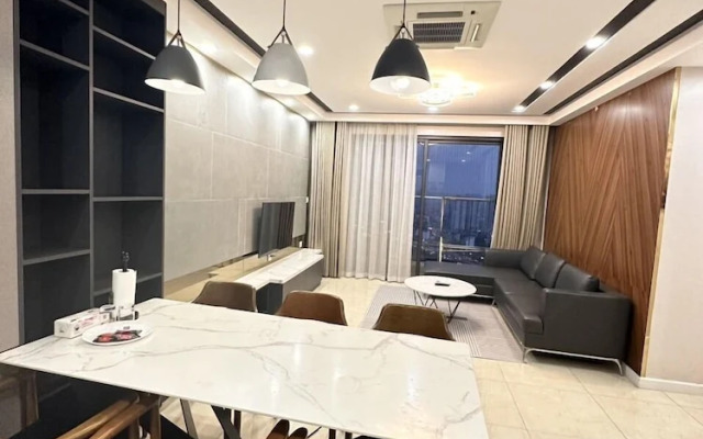 Luna's House in Vinhomes D'Capitale