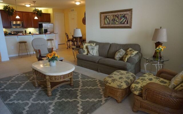 Universal Studio's Area Apt by CozyKey
