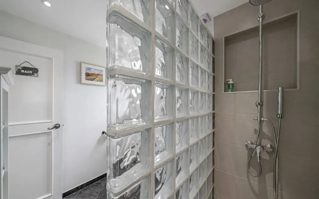 Ground Floor House in Garajau, Terrace Vila
