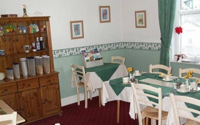 Dolly Waggon Guest House
