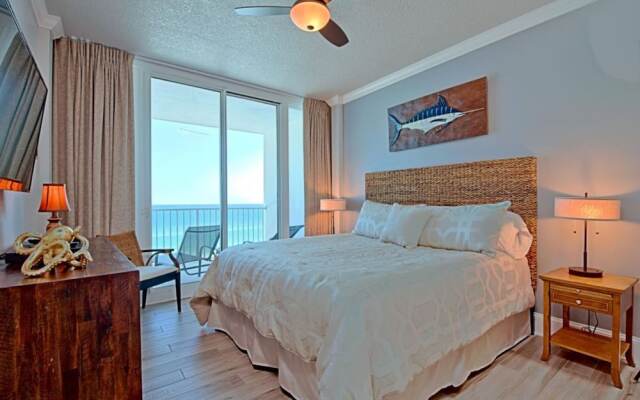 Lighthouse Condos by Hosteeva