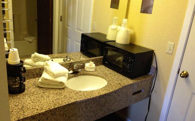 Econo Lodge Sevierville-Pigeon Forge on the River