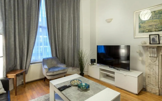 Spacious 1 Bed in West Kensington or Hammersmith