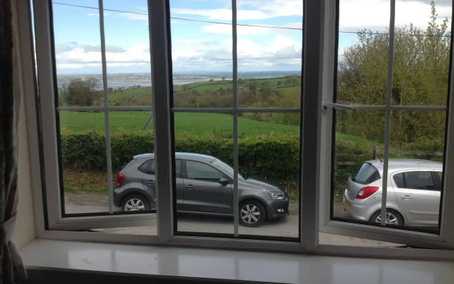 Glan Yr Afon Inn