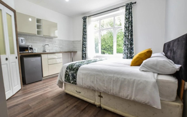 OYO Regency Guest House Manchester North