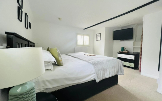 Cottage Lodge Hotel