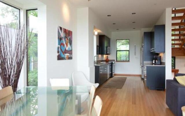 Seven-River View-AC-3BR/2.5BA