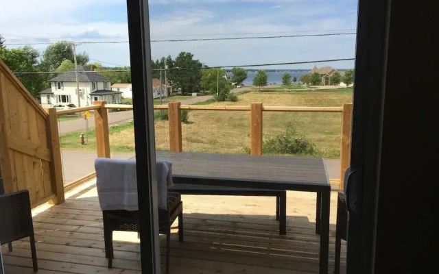 Cottage Jasmine on the Shediac Bay With hot tub - фото 4