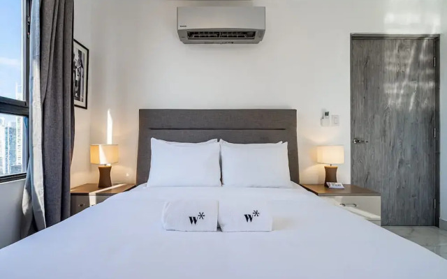 w Brilliant 1BR w Beautiful View in Calle 50