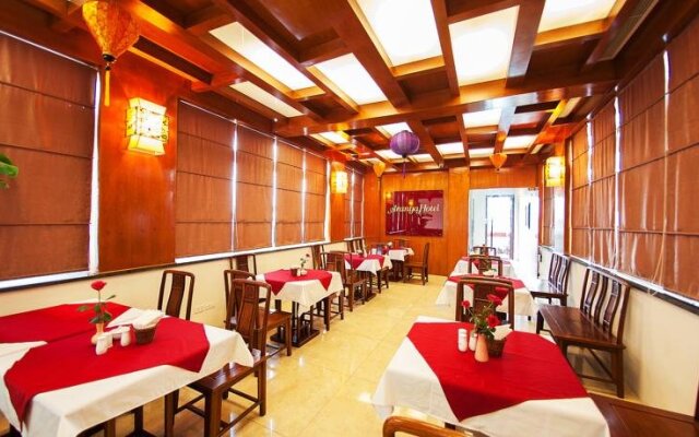 Aranya Hotel