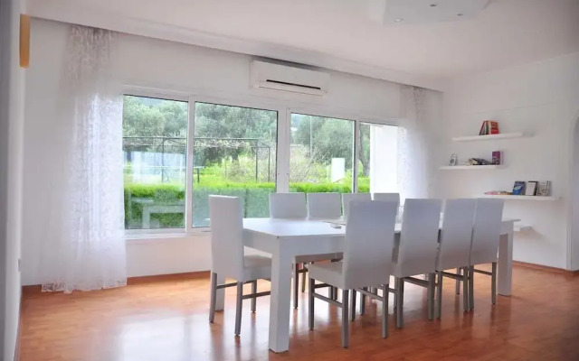 Villa Olivia by Amy Villas