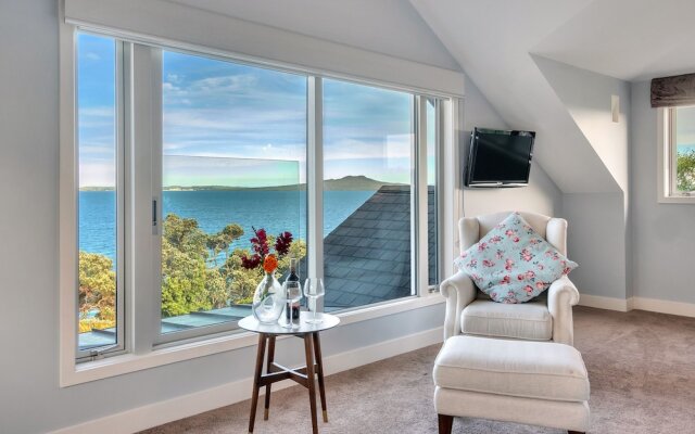 Elegant Sea-View Villa on the Northshore