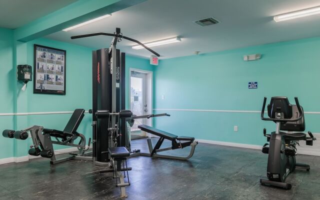 Seaside Beach and Raquet 4710