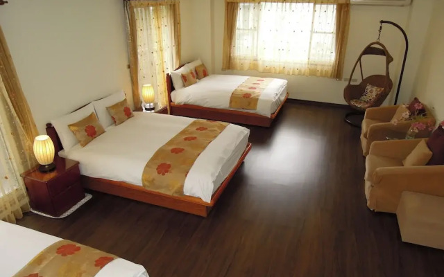 Deep Breathing B&B Toyotomi Hideyoshi Gallery