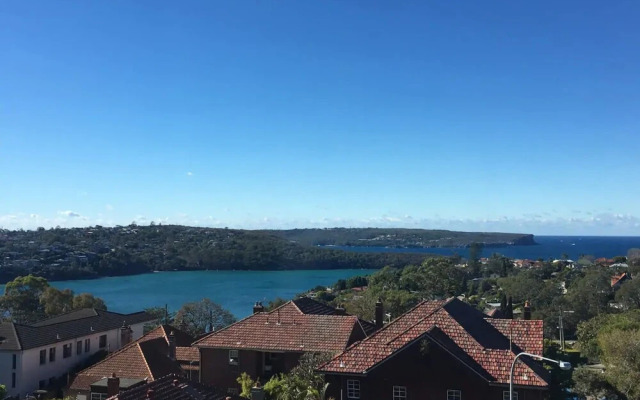 Contemporary Spacious Home 20minutes From Central Sydney