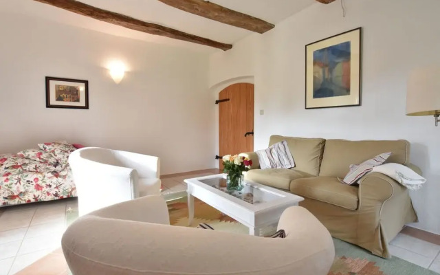 Grand Apartment in Satow with Garden