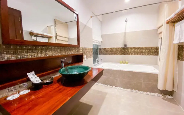 Bamboo Village Beach Resort & Spa