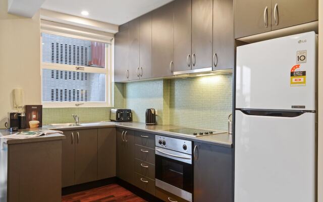 HomeHotel-Urban Retreat in Secure Boutique Block