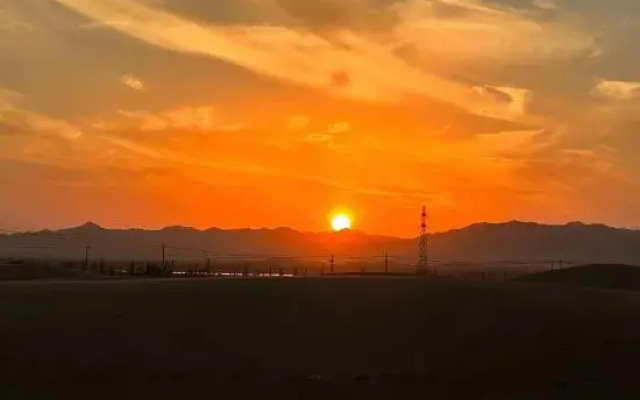 Zhongwei Daxing Night Desert Camp