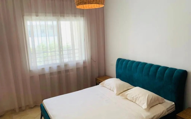 The Perfect Flat, Lac 2, Tunis