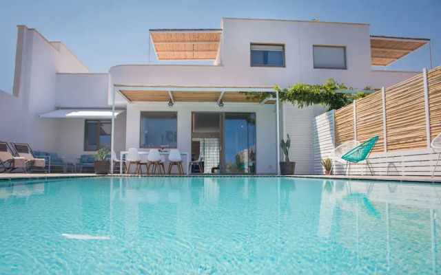 TD Villa Levante Modern Luxury Villa with Sea View