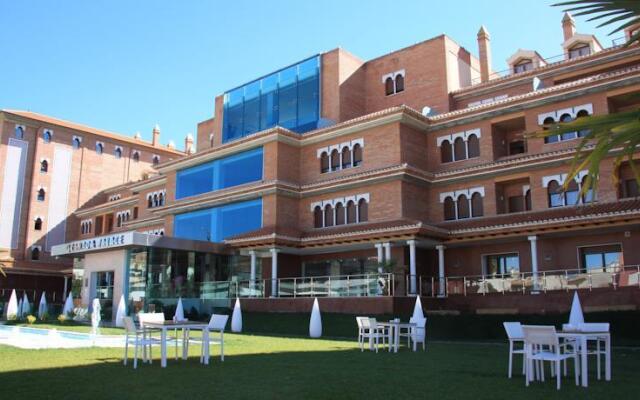 AH Granada Palace Suites Business and Spa