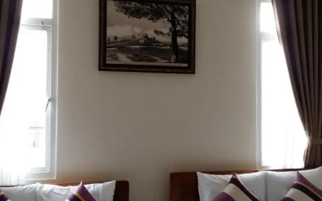 Hoang Quan Hotel