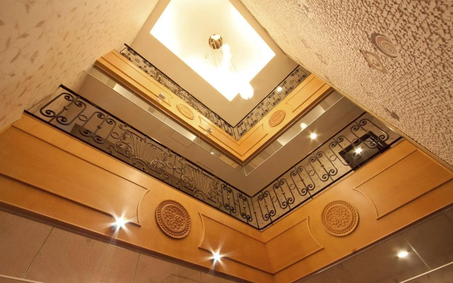 Grand Pleasure Spring Hotel