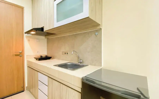 Simple And Spacious Studio Apartment At B Residence