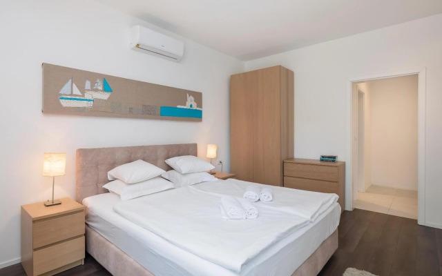 Luxury Apartments Jolara