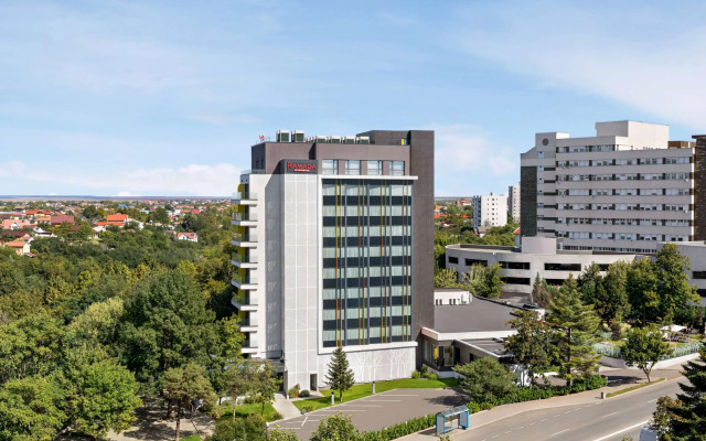 Ramada by Wyndham Slatina Parc