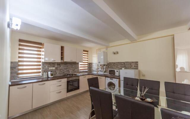 Luxury Desing Apartment