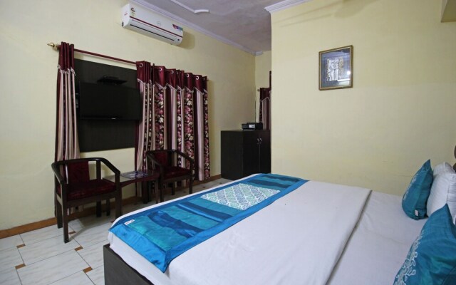 OYO 7928 Hotel Sehgal