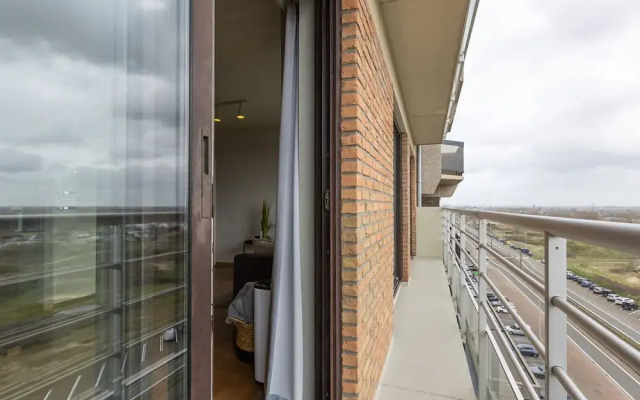 Apartment on the 8th Floor With Terrace