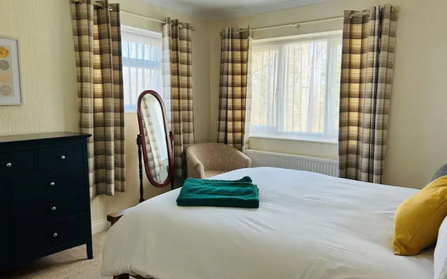 Bungalow by the Beach, Sleeps 6, Snowdonia, Wales
