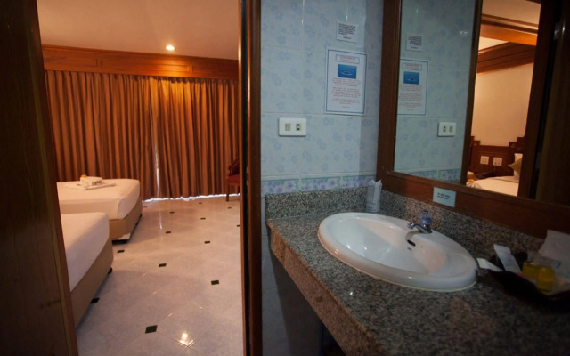 Hack Patong Beach Hotel