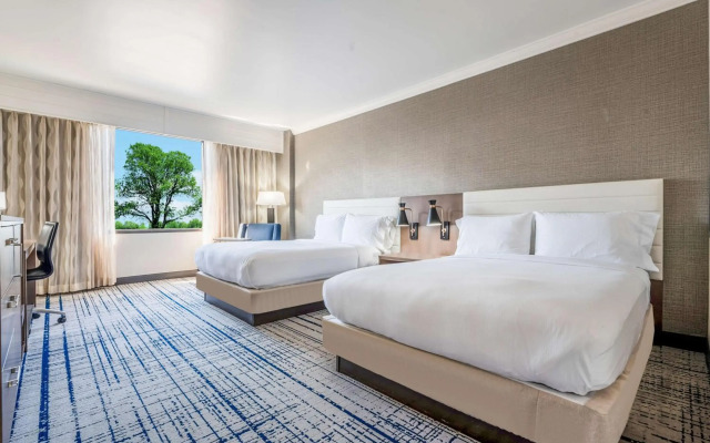 DoubleTree by Hilton South Charlotte Tyvola