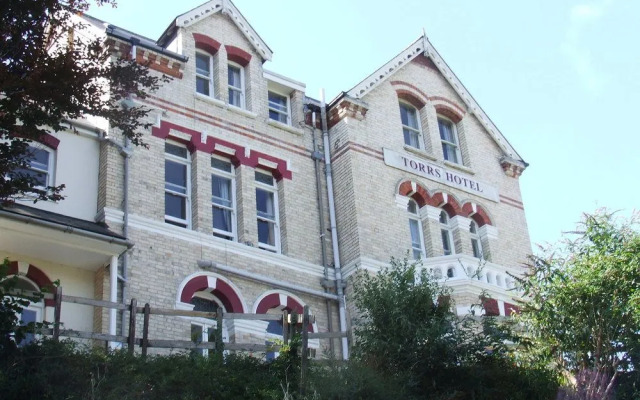 Torrs Hotel