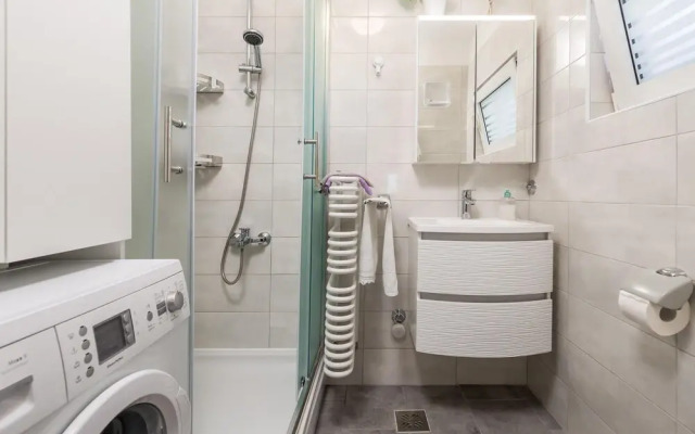 Awesome Home in Veprinac With Wifi and 1 Bedrooms