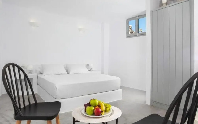 Lava Suites and Lounge