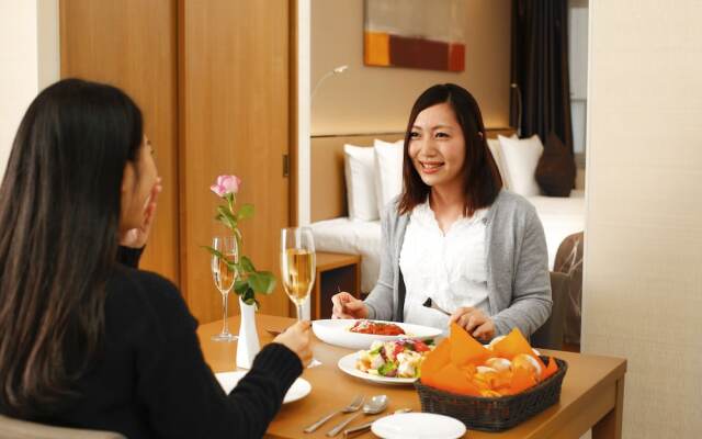 Oakwood Hotel & Apartments Shin-Osaka