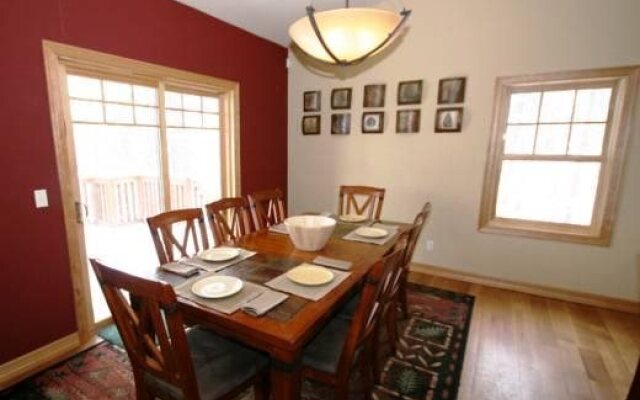 Blue Jay Boreas Pass Private Home