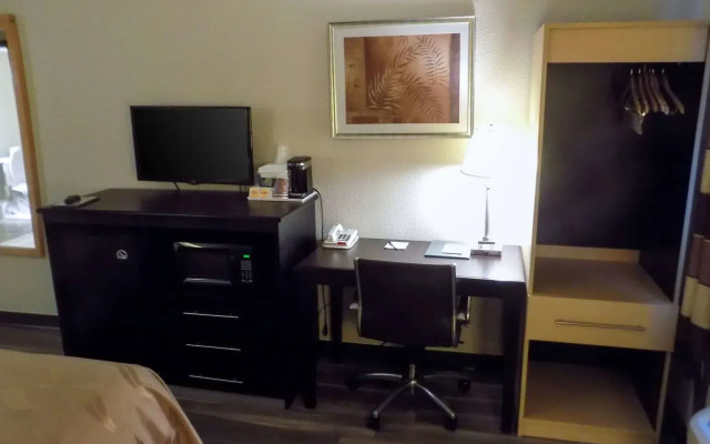 Quality Inn DFW Airport North