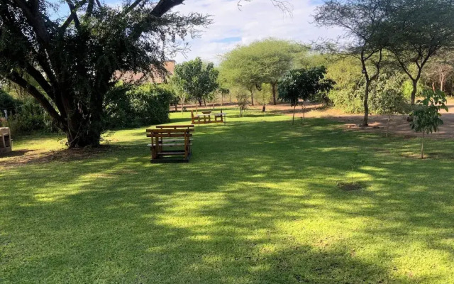 Lorato Lodge and Camping