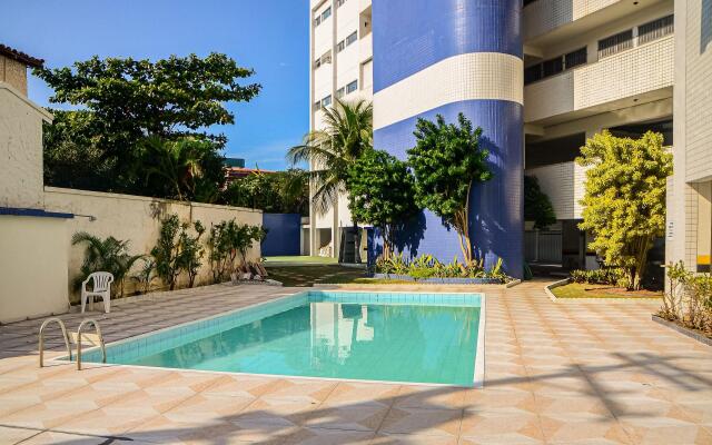 Apto 3Qts Cond. c/ piscina a 600m da Praia CEE202