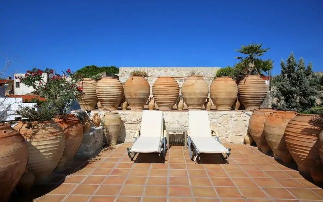 Villa Radamanthis