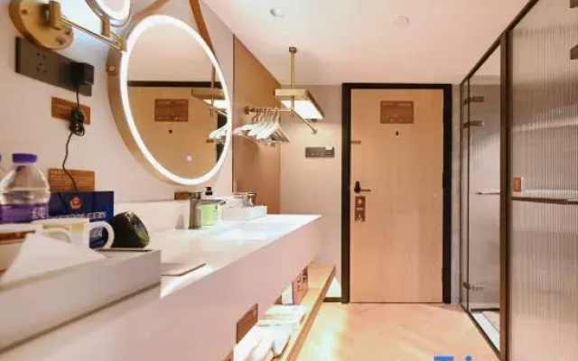 Super8 Hotel (Beijing Qianmen Dashilan)