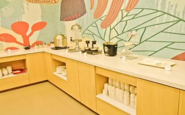 HanTing Hotel (Wuhan Tianhe Airport Panlong City Outlet)
