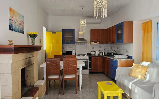 Marini Traditional Cottages